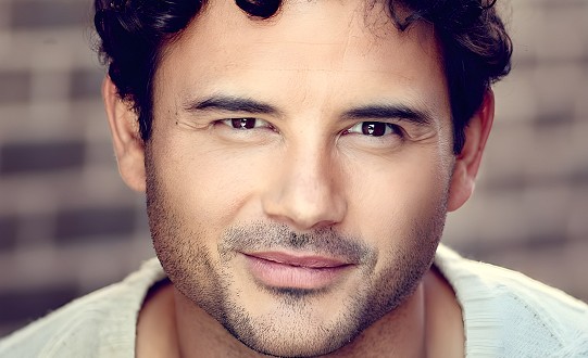 TV star Ryan Thomas brings Ice Skating excitement to the Dome